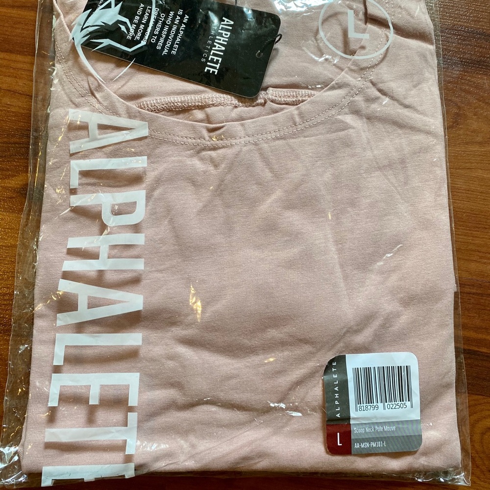 Alphalete Scoop Neck Tee